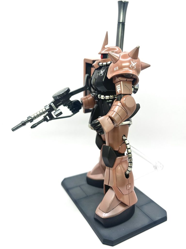 HGUC シャア専用ザクⅡ(旧タイプ)–5枚目/制作者：TOM91