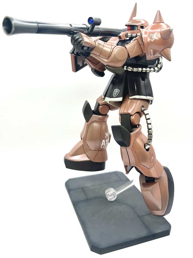 パイプはスターブライトシャンパンゴールドにしましたが、エレガントな金ですね。