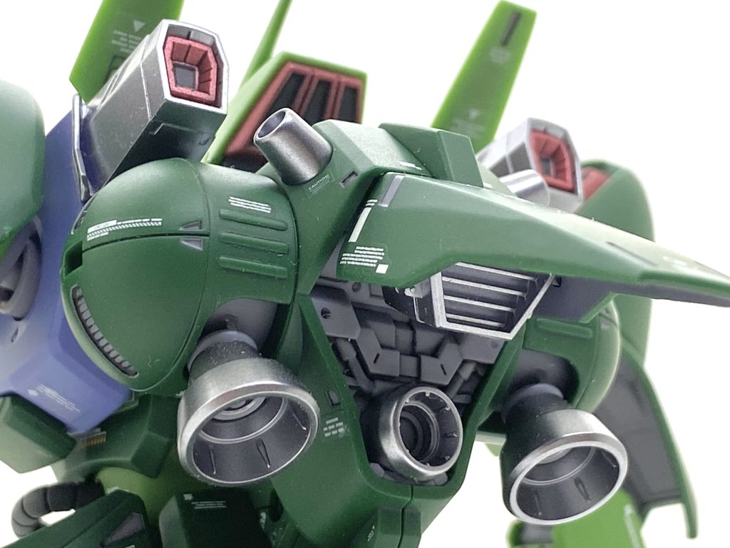 バックパック周り。MG並みの精密感は出たと思います。