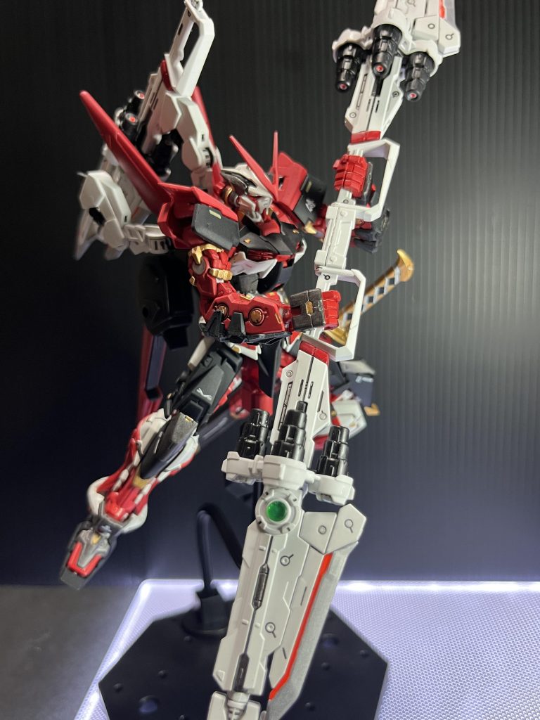 アストレイレッドドラゴン–4枚目/制作者：4児のパパ