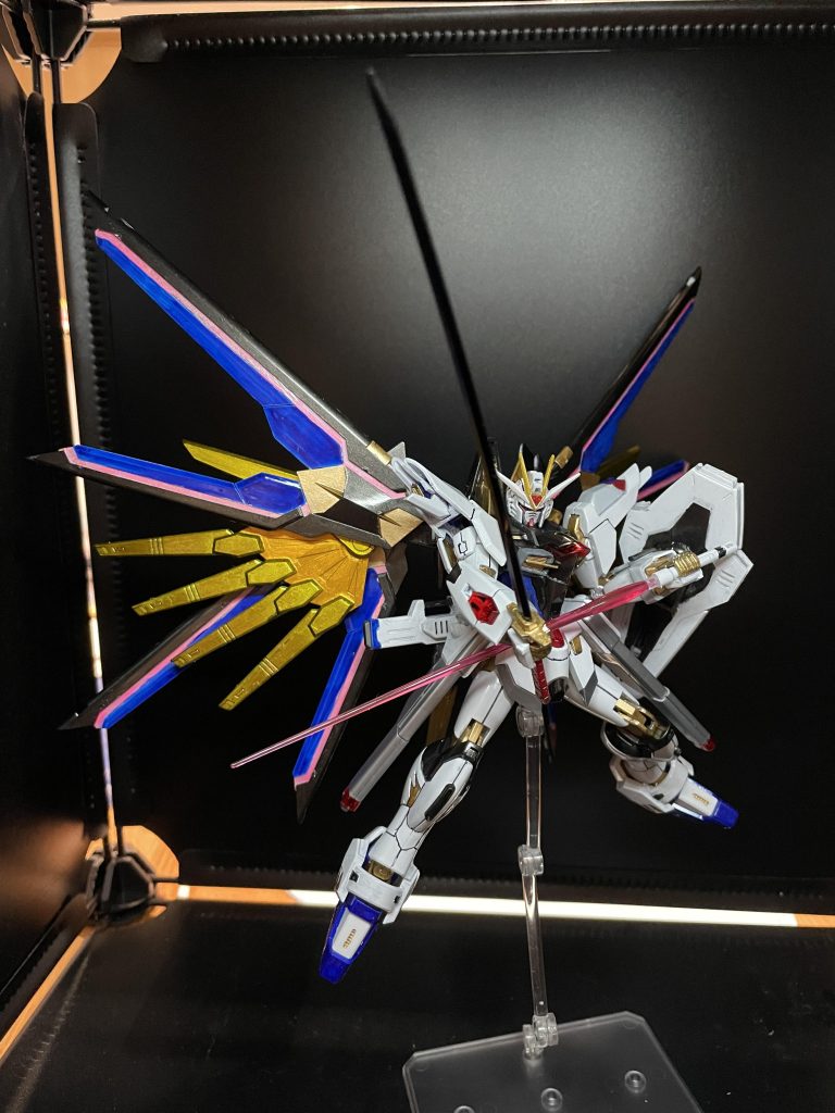 マイティーライジングフリーダムガンダム ストフリカラー–3枚目/制作者：MC