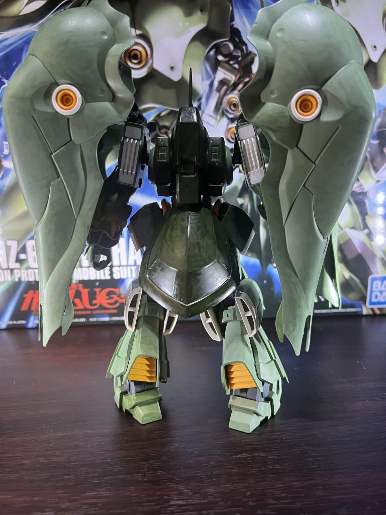 あまりにもダラダラやりすぎて時間かけた割に雑な仕上げとなりました。かっこいい機体なのでまた違う形で再挑戦しようと思います。