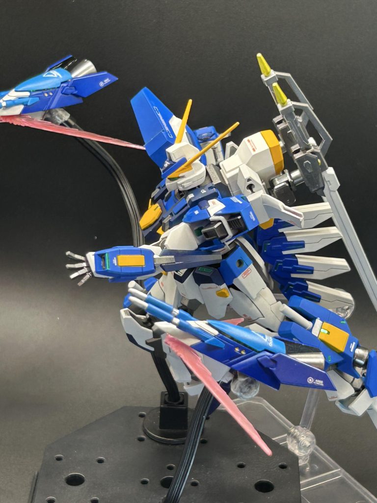 今回は久しぶりに自分の好きな白と青のヒロイックカラーで塗装して楽しかったです！！青系は全て純色シアンにアルティメットホワイトを足して薄くしたり、アルティメットブラックを足して濃くしたりして濃度が付けられたので良かったです。