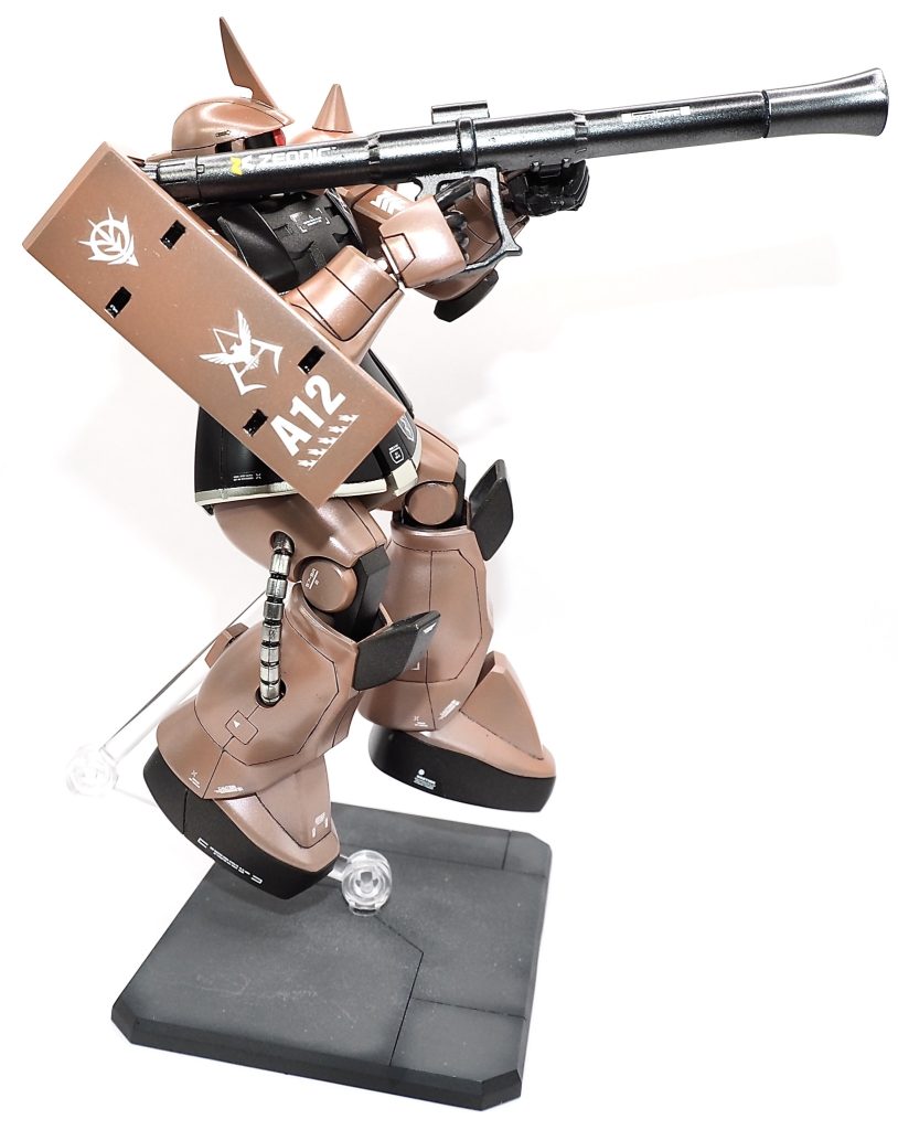 パイプはスターブライトシャンパンゴールドにしましたが、エレガントな金ですね。