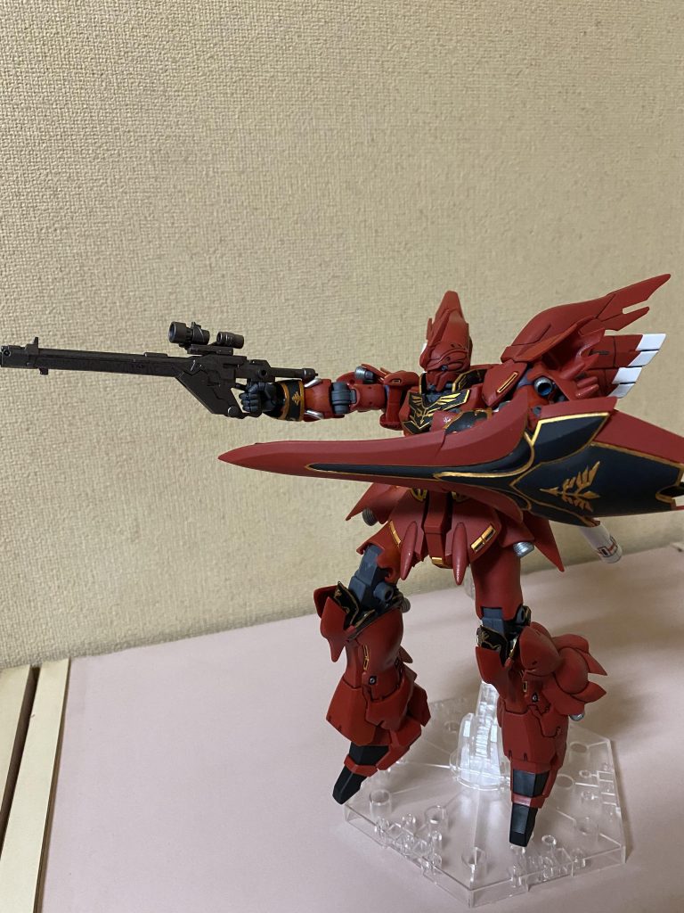 筆塗り部分塗装。ライフルを塗る辺りでエアブラシを買ったのでそこだけエアブラシ塗装です。