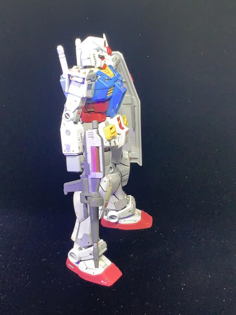 サイドショット。ビームライフルの塗り分けはやや微妙ですがまぁその辺りは長い目で見て見てください(gundam-kao5)