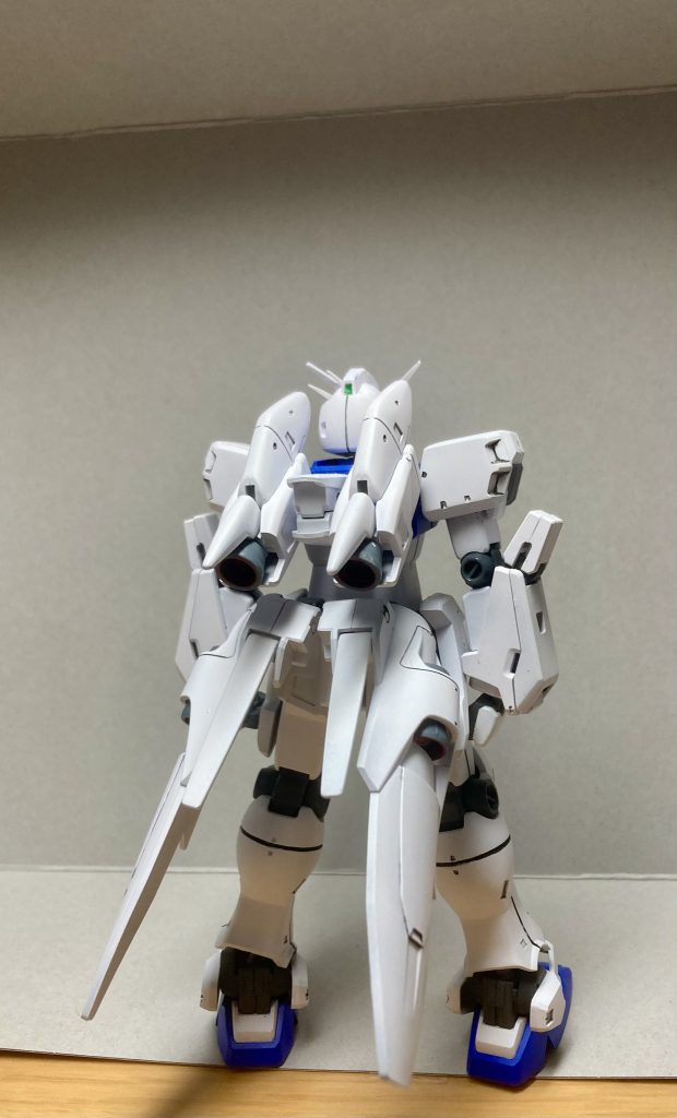 最後にバックショット背面から見た姿が戦術歩行戦闘機みたいで凄く好きなんですよねー結構好きなモビルスーツなので作れて感無量です。