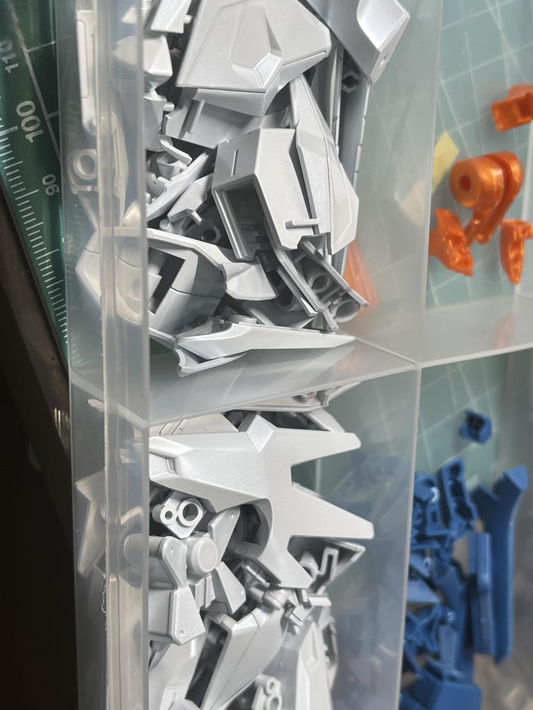 今回はじめてのパール塗装写真ではわかりずらいですが、いい感じの光沢になってます！