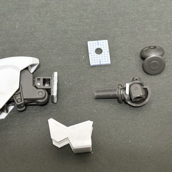 幕間の楔に登場するバルバトスアダプトの作成に着手しました！MGで出ると思ってたらHGでの商品化でずっこけてしまいましたが、商品が着弾する前の完成を目指して頑張っていきたいと思います💪（5枚目）