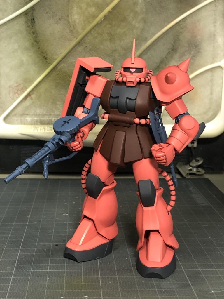 シャアの強者感が感じられて格好良いモデルで作るのも簡単で楽しめました。