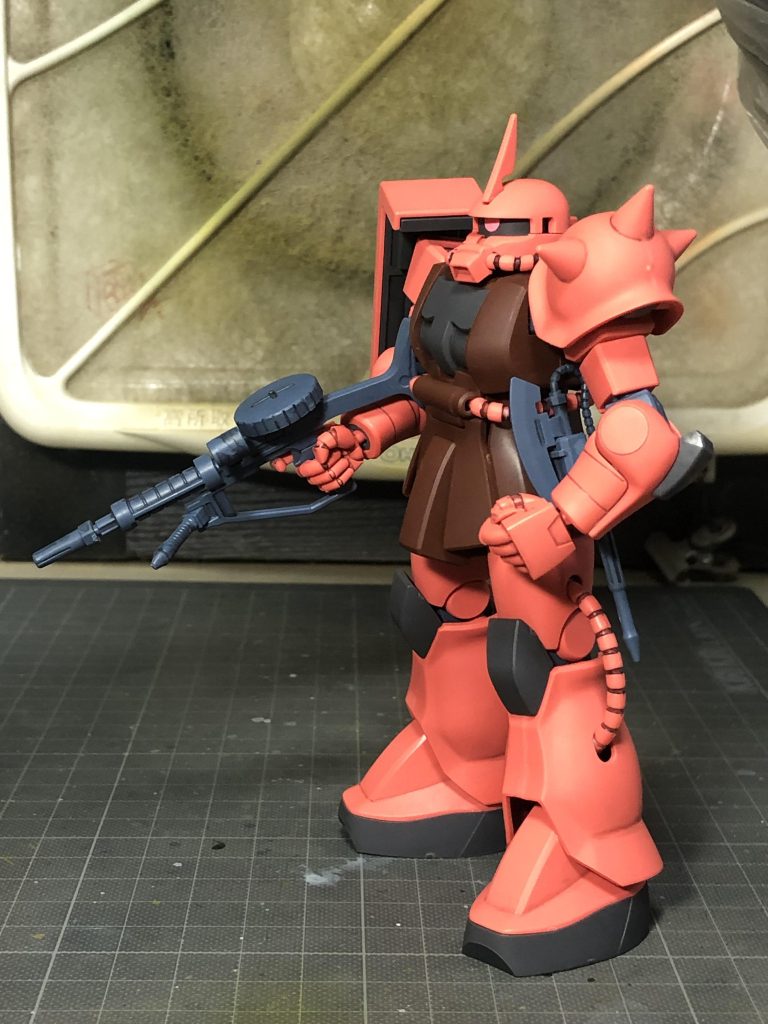 ジオンの曲線基調のデザインに惹かれます、あとツインアイよりモノアイのMSが好きな傾向です