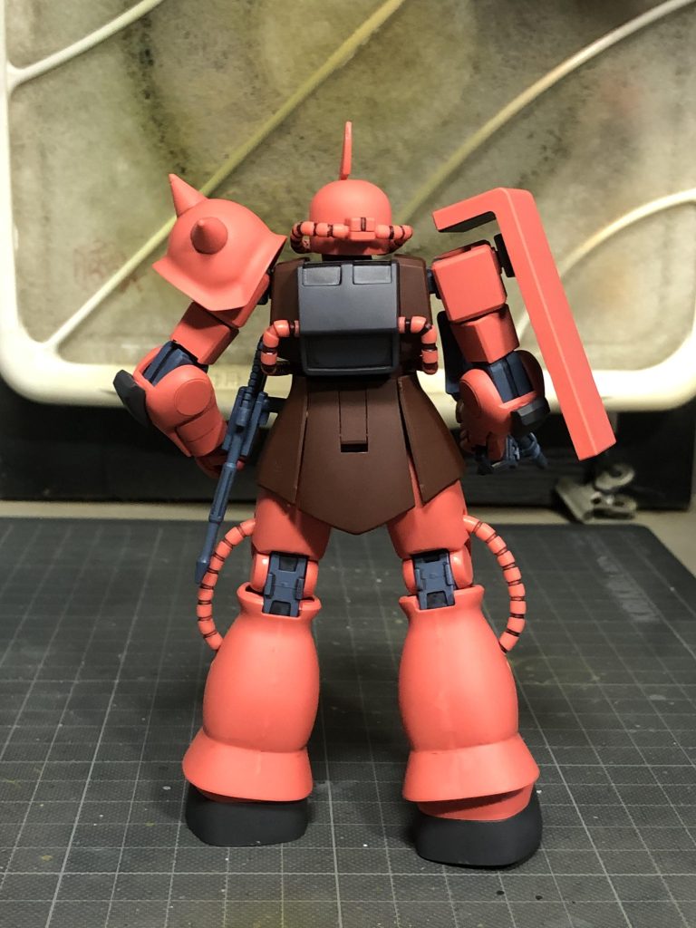 そういえば作中では誰も「シャアザク」とは呼びませんよね？真っ赤なランドセルだけは塗装しました笑