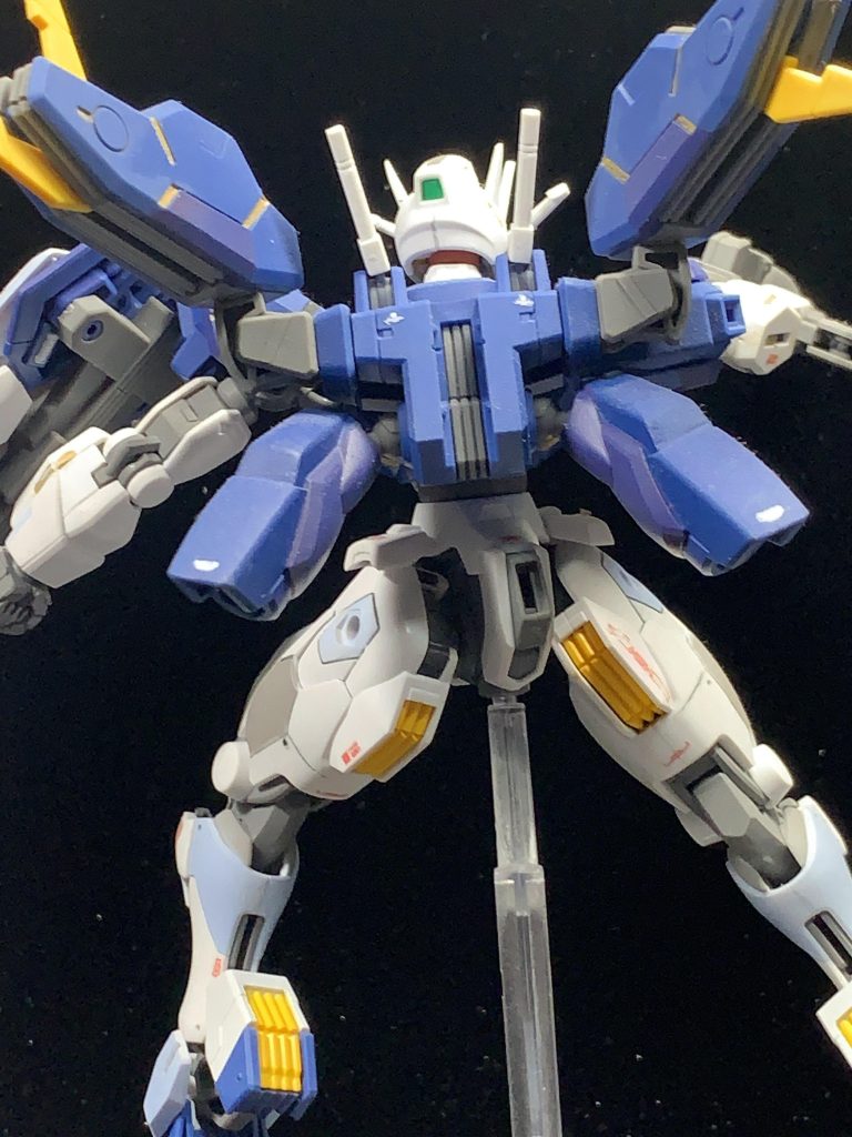 バックショット。水星シリーズは背中も独特ですね。(gundam-kao5)
