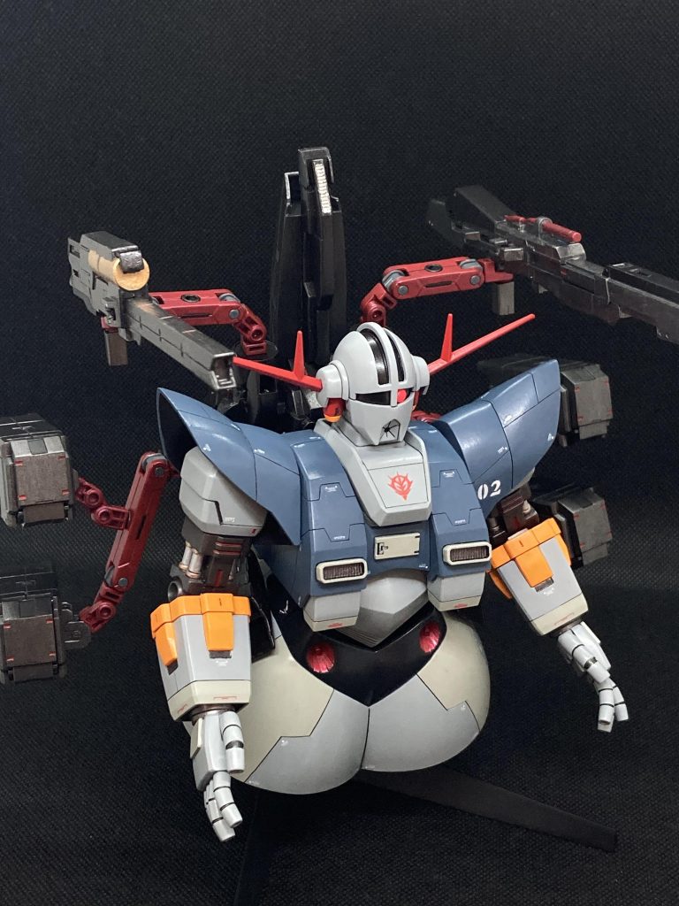 武器に目が行ってしまうかもしれませんが、全体的に筋彫りからの、塗り分け頑張ってみました