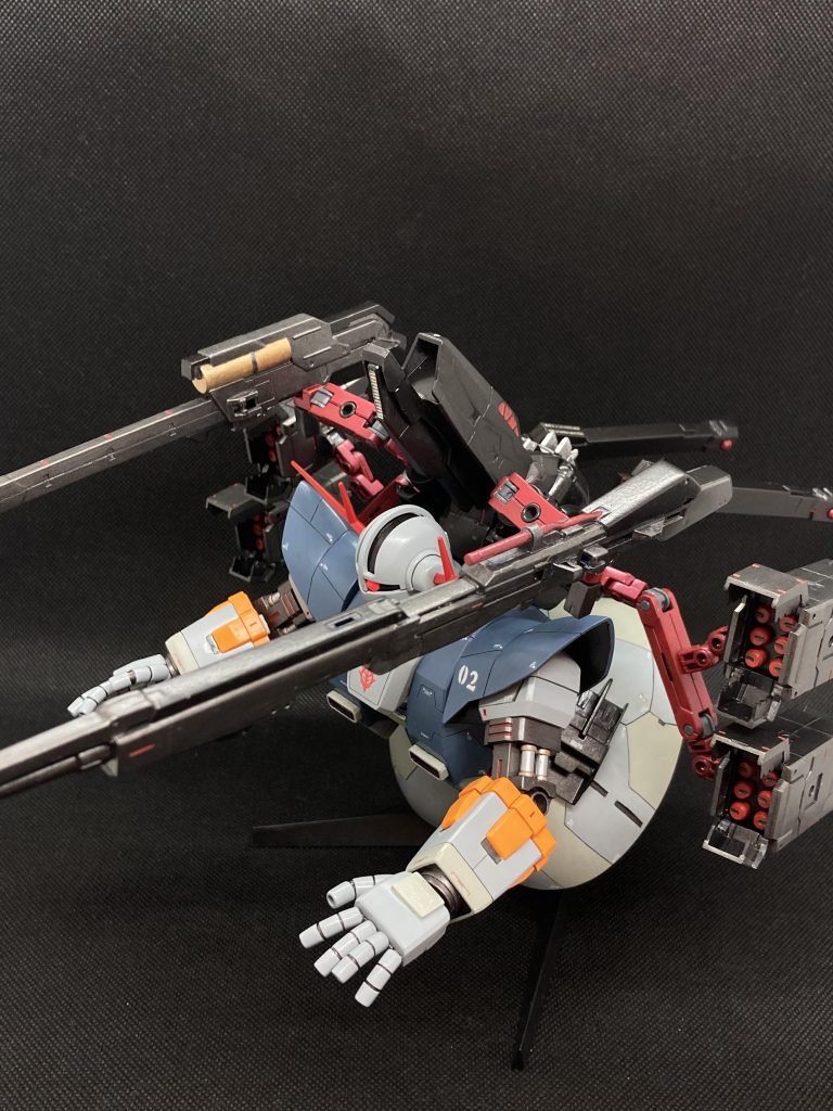 前傾姿勢がよく似合う