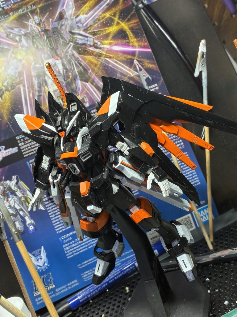 カラーリングは、ほとんどイメージ通りにできた感じ。なんちゃってランナー塗装。これはこれでめんどい事がわかりました。