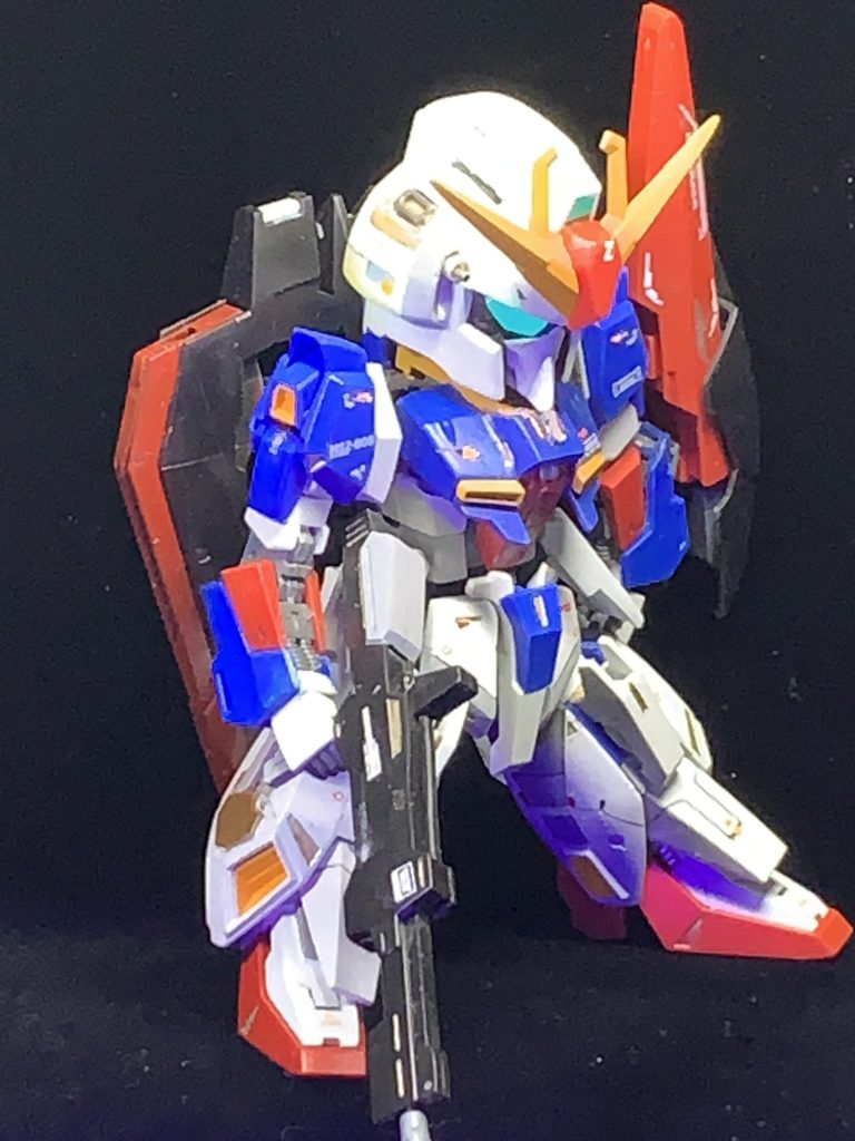 いわゆるガンダム顔じゃない独特のフォルムをもつゼータガンダム。私も大好きな機体です。(gundam-kao9)