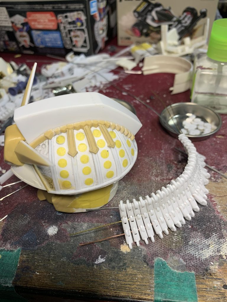 兜を作っているところ