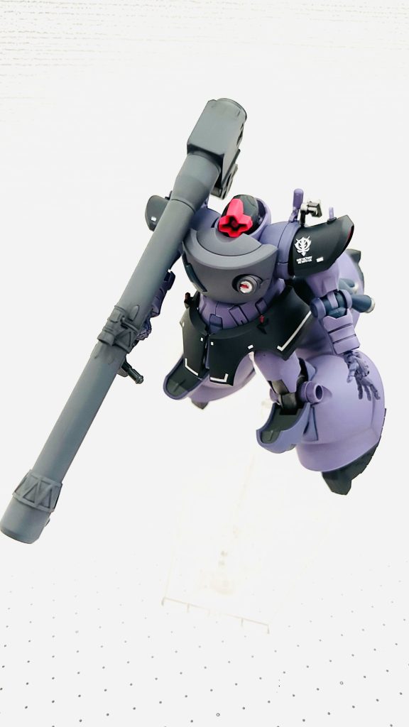 成型色にウェザリングで仕上げフレーム焼鉄色、バーニアを部分塗装