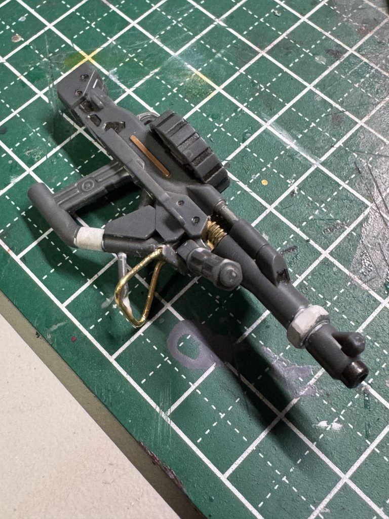 マシンガンの△は切り飛ばして0.8mmの真鍮線に置き換えました