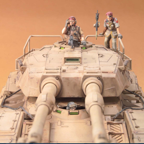 1/48 61式戦車　製作25日目〜砲塔のディテールアップを始めてハッチを取り付けて兵士を乗せてみたら、イスが無い状態で肩の辺りまできてしまい例えイスの上に乗っても高さが高いため砲塔の高さを低くして行きますずっと厚みが気になってたけど、素通りしてたから踏ん切りがついて良かったかもしれないです💦ここまで進めてから気づくなんて😢かなりのバック1番高いハッチではなく砲塔の高さから始めたのが1番原因でした高さを測ったら設定よりも高くもなり、どれくらいカットすれば良いか計算したら8ミリほどでしたばっさりカット✂️カットしたついでにイスを取り付け(//∇//)上から見たら一回りほど違いましたわ〜だいぶ薄くなって現代のレオパルドⅡやエイブラムズみたいな最新鋭な見た目になりました（2枚目）