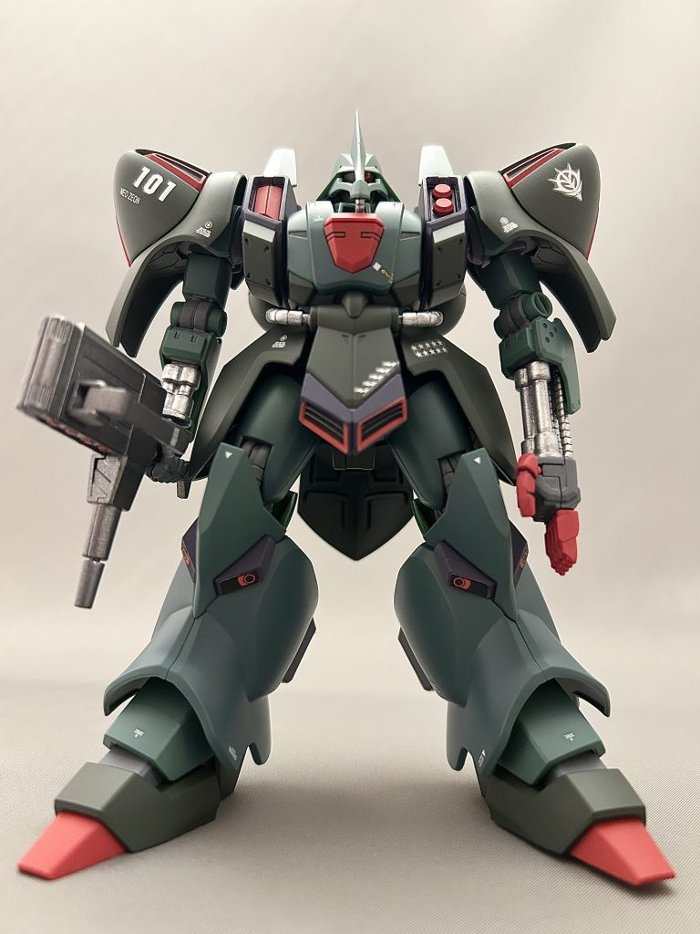 全体的に暗めのトーンで塗装しました。