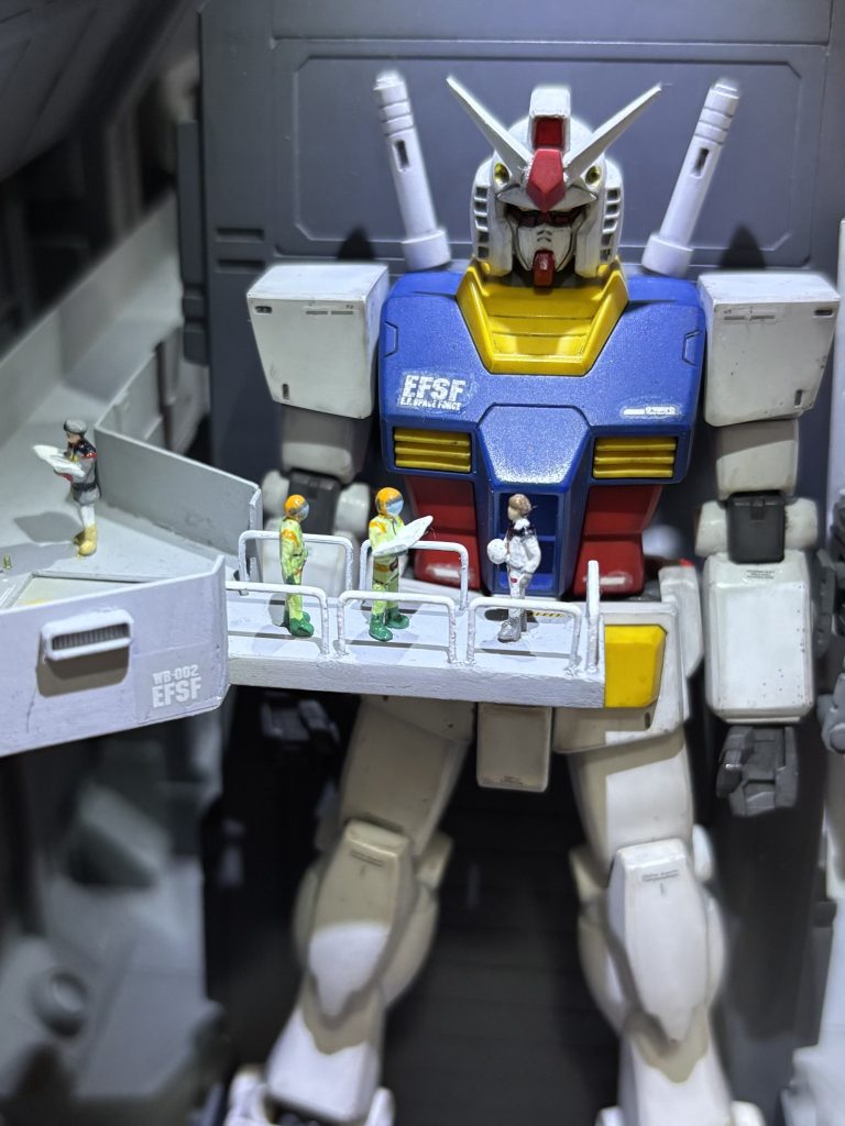 ガンダム搭乗前のアムロ❣️もいたり✨