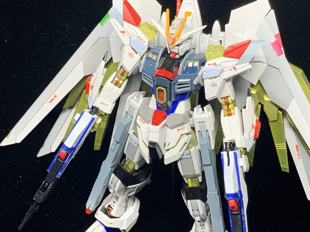 ラクス・クラインの助力があるとはいえ、単機で戦局を一変させてしまう脅威のモビルスーツ。敵にしてみれば悪夢でしかないでしょう。