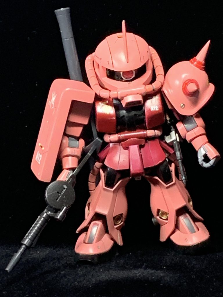 SDの姿だと通常の三倍の速度には見えませんね。(zaku-kao4)