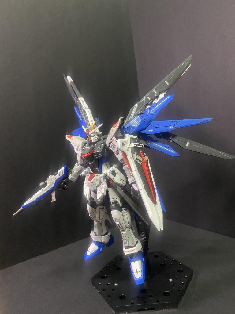 初めてのRGでパーツの多さにびっくりしました