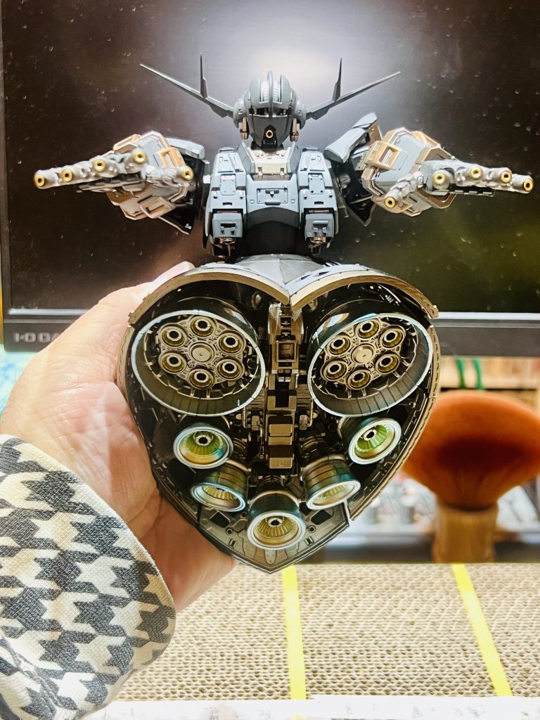 作品名：塗装完了〜（丸二日がかり）<p>丸っと土日の二日間を費やしてようやく塗装完了。 明日の晩にデカール貼り、明後日トップコートでようやく完成〜！</p>
