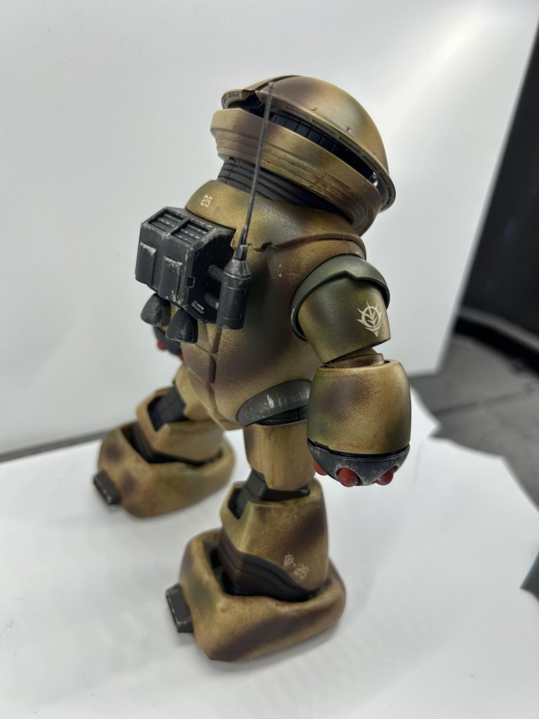 MGみたいに内部フレームもしっかり作り込まれていて凄く良いキットでした。以上、迷彩塗装をしても可愛さを拭いきれないアッガイでした笑(gundam-kao3)ここまでご覧いただきありがとうございました！