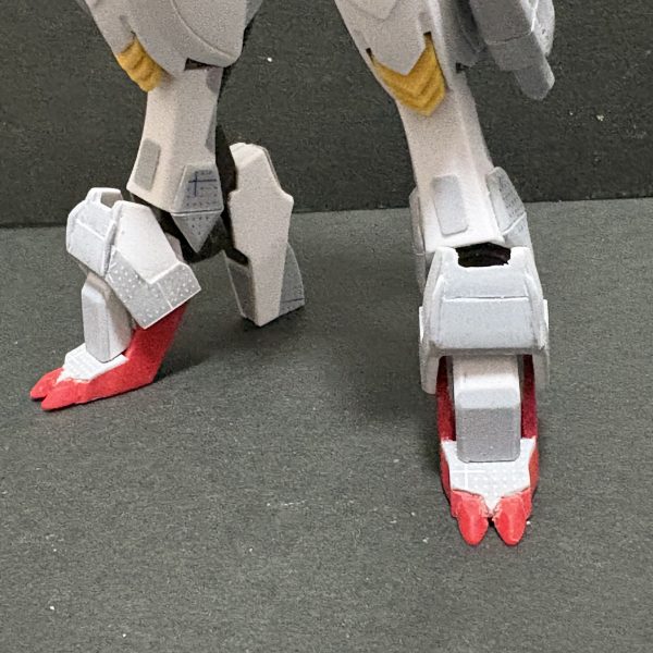 前回から脚部の工作を進めました。次は上半身です❗️（2枚目）