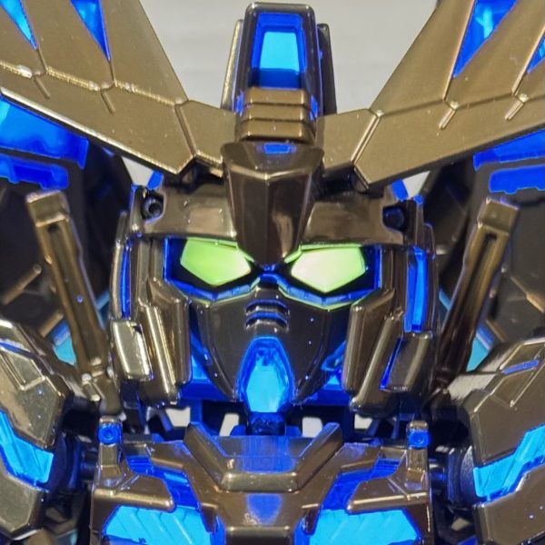 初メッキ調塗装で爆◯…