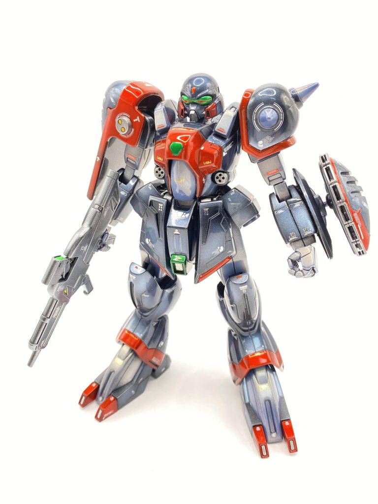 古いＨＧですが、なかなかどーして良いキットで作りやすかったですプロポーションも抜群で大きな改造等はしておりません胴体の肩関節部にポリキャップ仕込みーの、ビームシールド根元にボールジョイント、各関節の可動範囲拡張程度でポージングの幅を広げた程度です