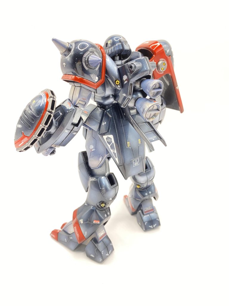 ザクを彷彿させるデザインですが放映当時はなんかパッとしない存在だった記憶が…アインラッド（タイヤ）を駆使していましたがタイヤはゲドラフのイメージが強すぎて印象が薄い感じでもガンダム以外の唯一１００分の１キット（人気はあったのでしょうか？教えてください）