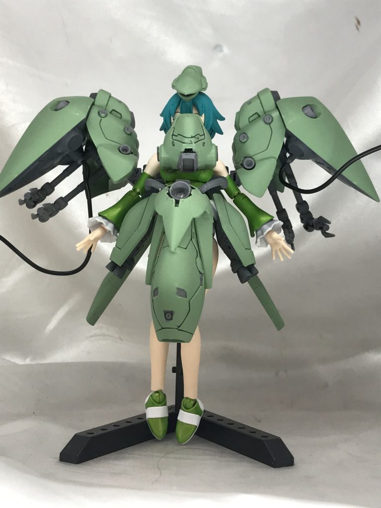 凄くない?正面から顔見えないんだぜ。前面の前垂れがチャイナドレスっぽくならないかな、っというのが制作の起点でした。実際は見てのとおりですw