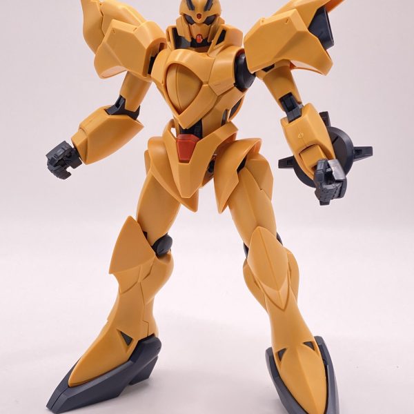 膝🦵立ちが得意な方です。新しいめのキットなので組み易いですが、苦手なポリキャップレスの柔らかいPS樹脂(*´-`)今回、金色？黄色？のグラデーションはちょっと変化を求めて思案中…（2枚目）