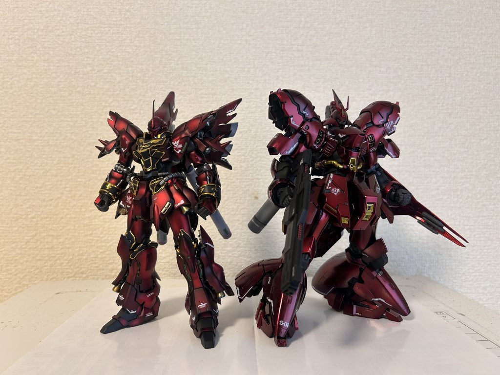 初めてのキャンディサザビーと比較重ねたクリアレッドの鮮やかさと、フチに下地の黒を残したグラデーションで情報量が増えました‼️前回は不均一な色味も、かなりマシになったのではないでしょうか笑