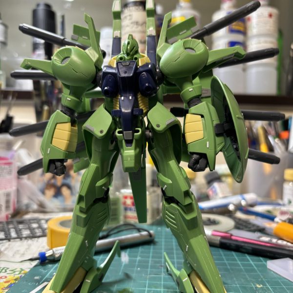 HGUCパラスアテナを制作中です。基本工作がほぼほぼ終了し、表面処理前に投稿させていただきました。（2枚目）
