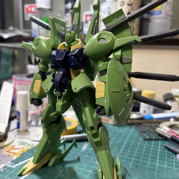 HGUCパラスアテナを制作中です。基本工作がほぼほぼ終了し、表面処理前に投稿させていただきました。（3枚目）
