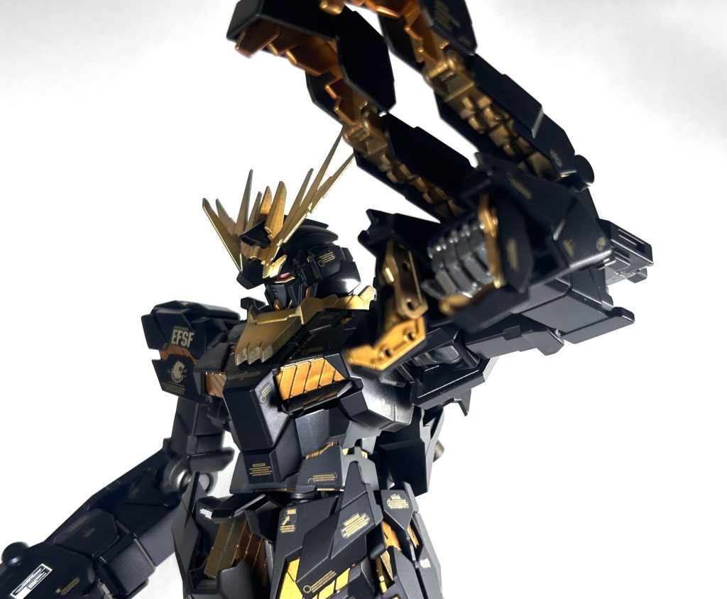 ペルフェクティビリティのアームドアーマードVNはネオジオングの武装破壊を耐え切ったとかやっぱり爪、お前がナンバーワンだ‼️(zaku-kao6)