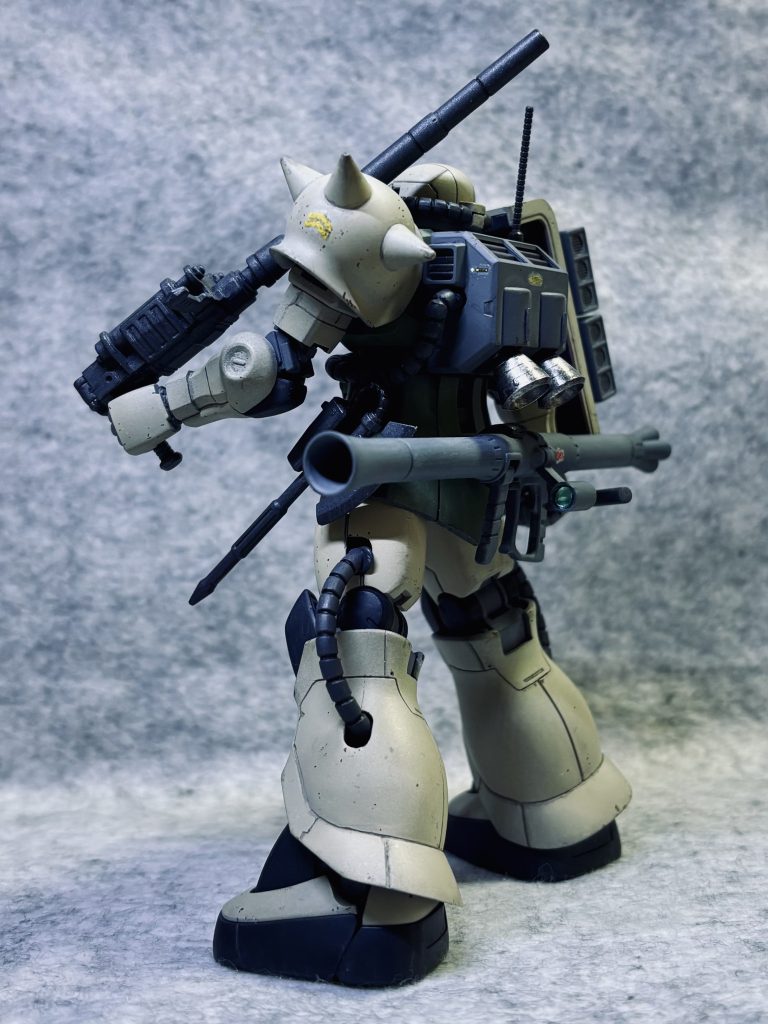 ランドセルは余っていたアッガイのものですが大きくて意外とお似合い✨バーニアは手持ちがこれしか無く、かなり大きめですが〜😁