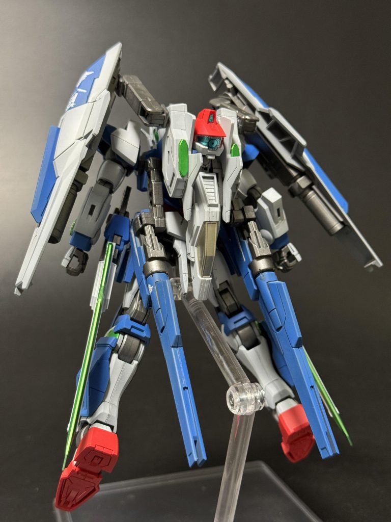 リボーンズキャノンの頭部は追加のセンサーやフィンファングの制御を行っている的な。隙間を埋めたかったのが制作上の都合です💦