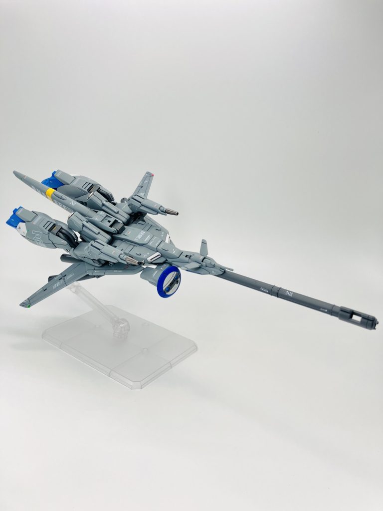 ビームスマートガンのサイドのレドームは旧キットではセンサーは上下に、このキットでは左右になっていました🤔