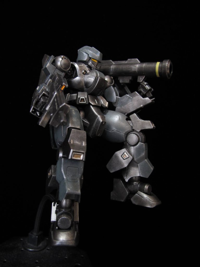 A装備。ウェザリングは筆とスポンジのハイブリッドです。色褪せしているように見える部分が筆で、ダメージっぽいのがスポンジです。