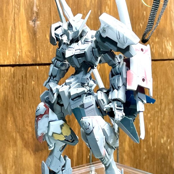 世間はMGバルバトスルプスで話題ですが買えない田舎者はおとなしくHGを進めていますいいもん負けないくらいかっこよくするもん（3枚目）