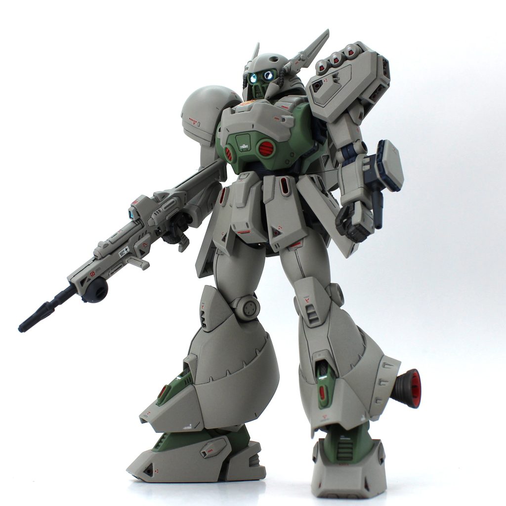 構造、造形、色分け共に隙が無く、手を加える余地が殆どない素晴らしいキットだと思います。技術の足りない私にとっては下手に手を加えても改悪にしかなりそうもなく、「可愛げない」という感情すら湧くほど完成度の高いキットだと思います。