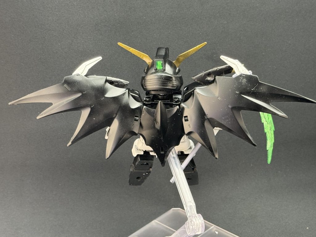 後ろは特にスラスターなど無いので地味め…