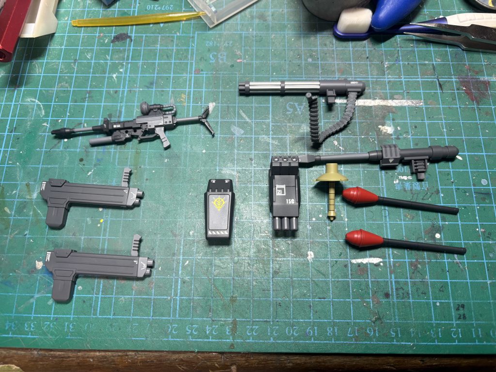 武装類一覧 単色だと面白く無いのでメカサフで2色以上使いました